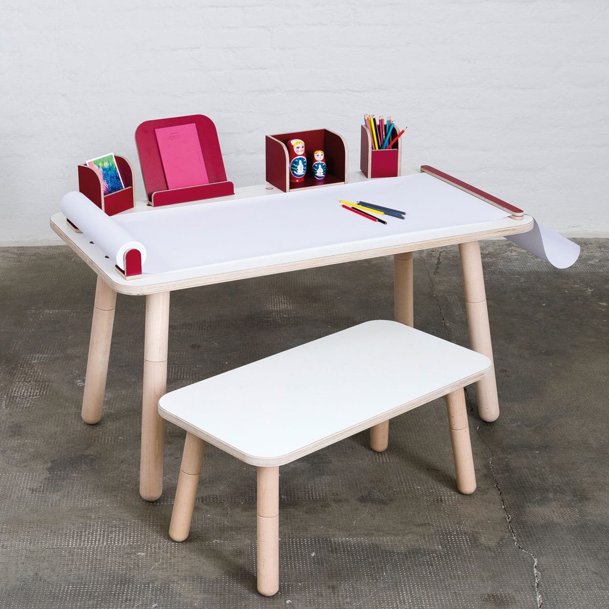 Pure Position mitwachsender Tisch, Liefstyle Bild, Rubinrot