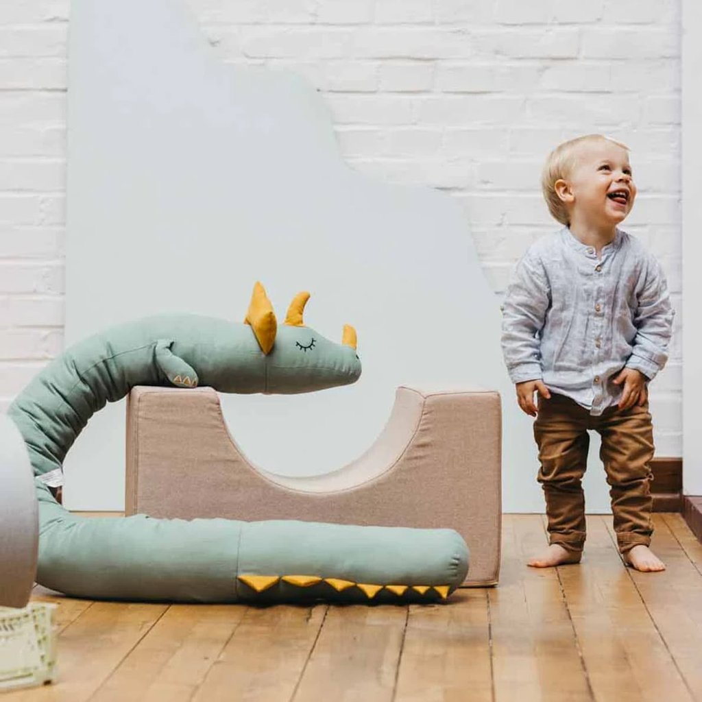 Little Casimir Bettschlange Cuddle Buddy Sage Saurus
