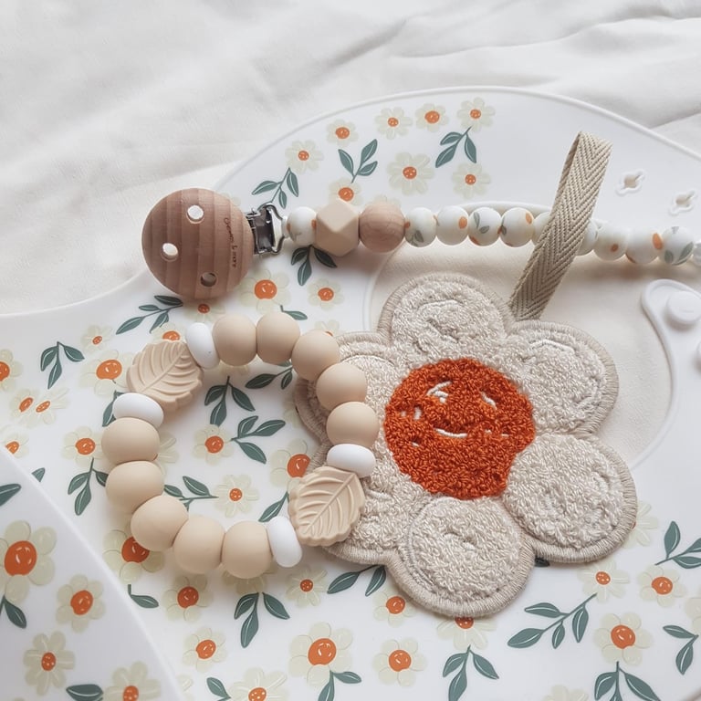 Chewies & More Schnullertuch Flower 2