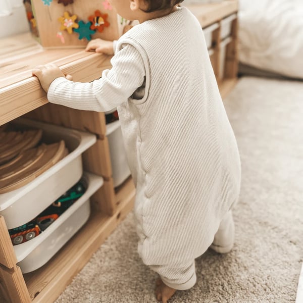 Emma & Noah Schlafsack mit Umschlag-Fen Essentiell Beige (2.5 TOG) online  kaufen | Baby Kochs Dsseldorf Online Shop