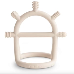 Mushie Beißring No-Drop Sensory Teether, Shifting Sand