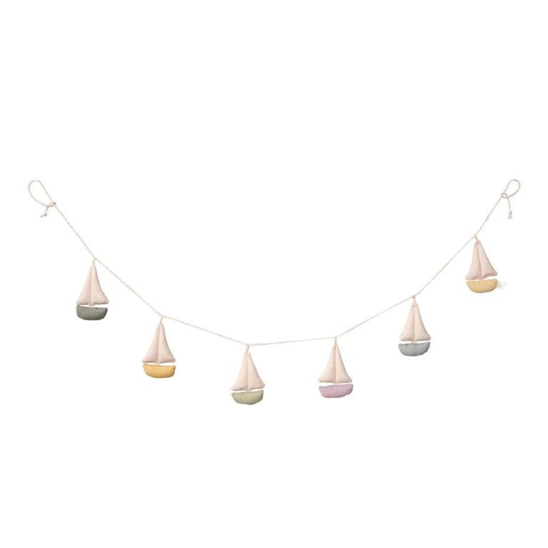 Dear April Girlande, Boats