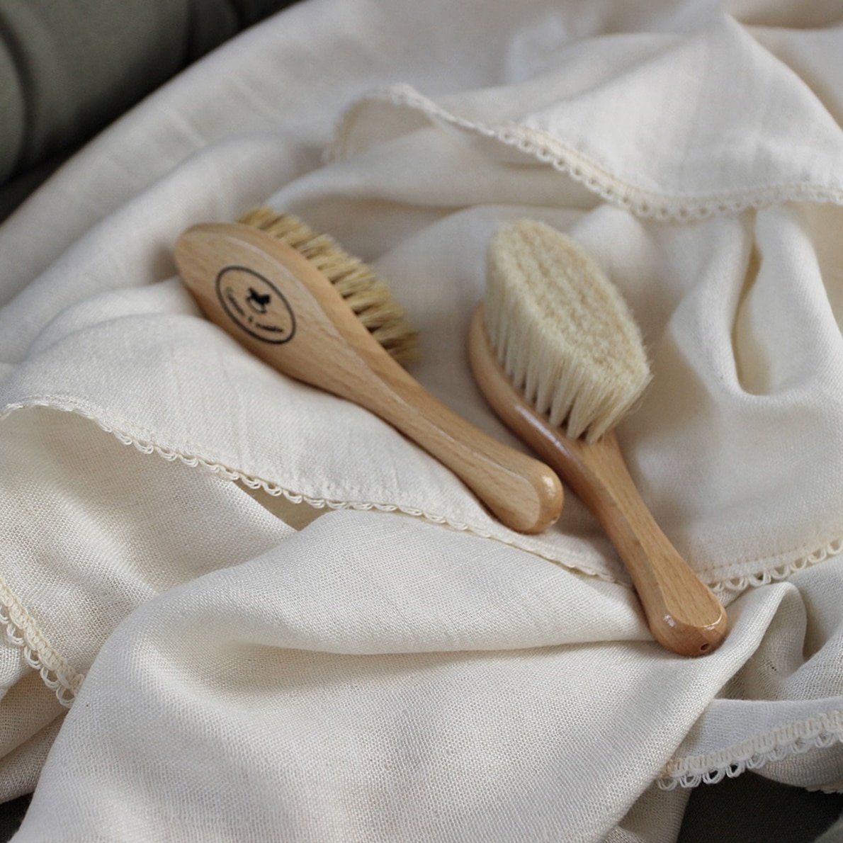 Cotton & Sweets Baby Massage-Bürste 2