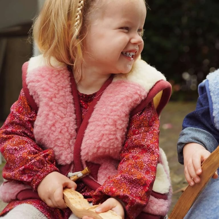 We are wovens Bodywarmer Red Velvet 1