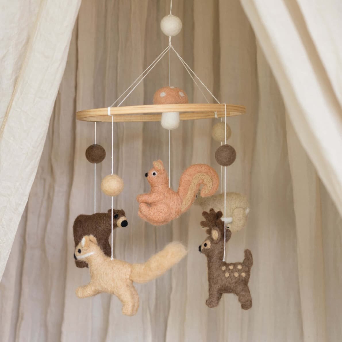 Baby Bello Mobile Forest 1