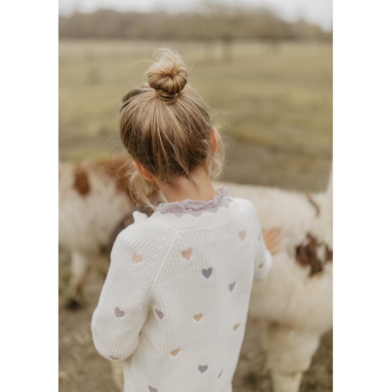 Leevje Strickcardigan mit Herzchen-Applikation, light beige 1
