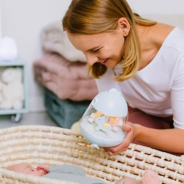 Rabbit & Friends Nachtlicht Chicklet mit Karussel und Spieluhr, blau 1