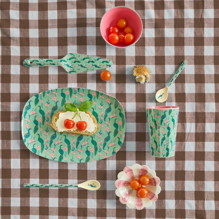 Rice Großer Melamin Teller Rechteckig Peacock Power Print, grün 1