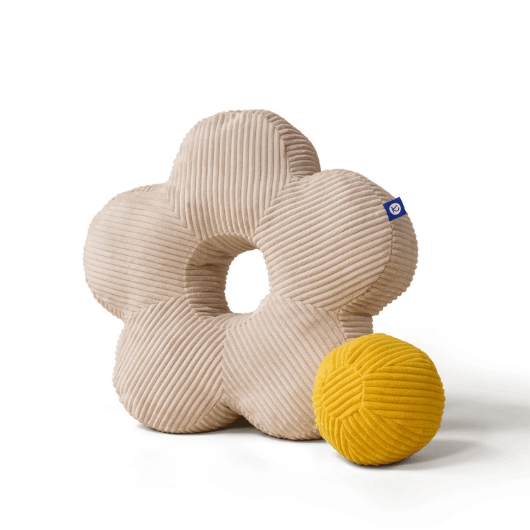 Kooja Kissen Flower, Almond Milk