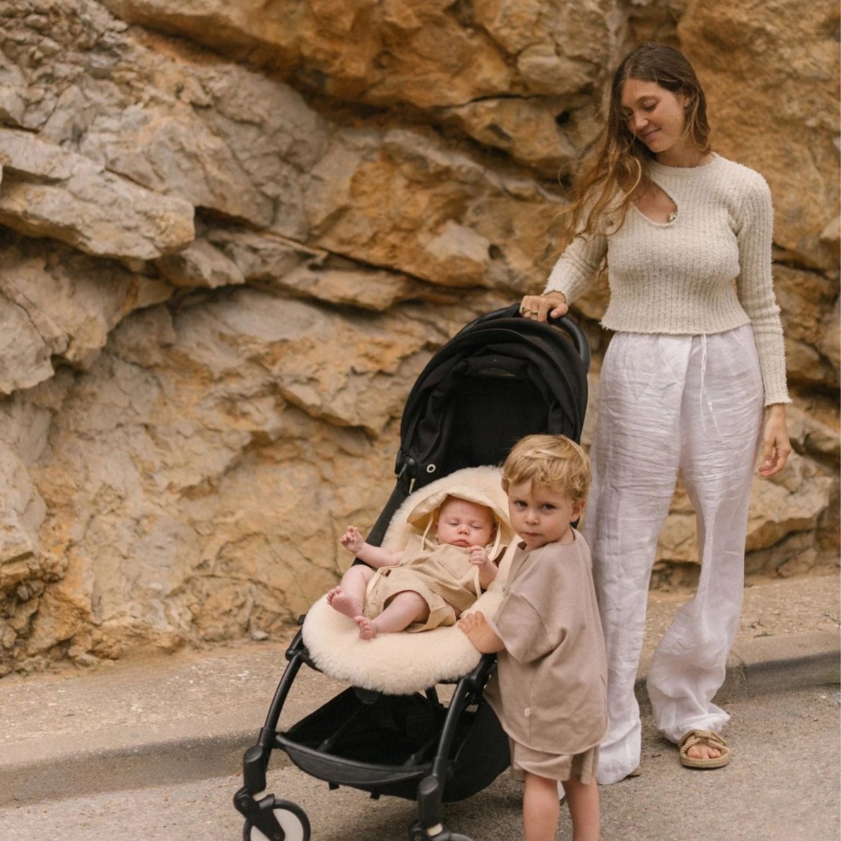 Binibamba Schafsfell fixed harness Snuggler für Buggy, Kinder- und Stubenwagen