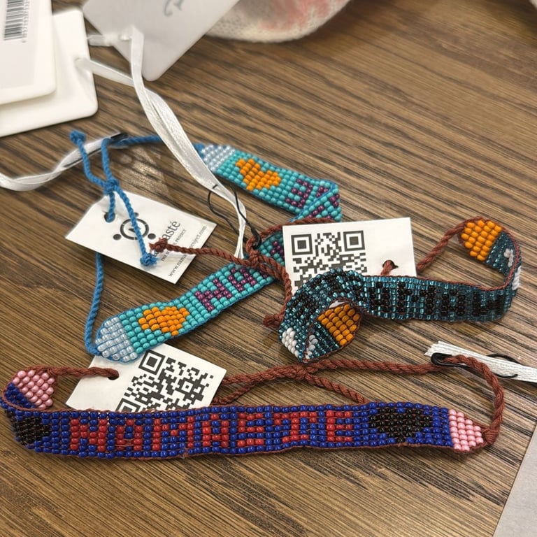 Friendly Hunting Triangle Schal small - Print Garden Eden, rose/ivory 3