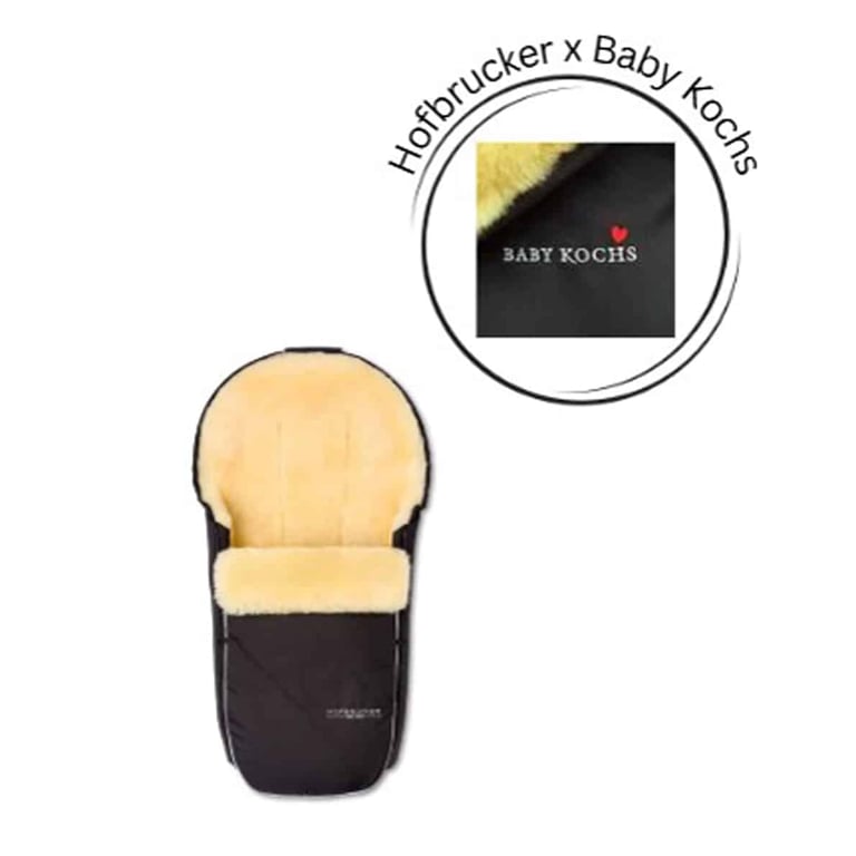 Hofbrucker x Baby Kochs Love Lammfellfußsack Toni für Kinderwagenwanne und Babyschale, schwarz