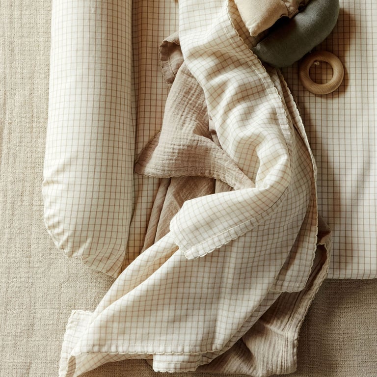 Dear April 3er Pack Musselintuch, Mini Check Lifestyle Bild