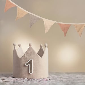 Little Goods Musselin Geburtstagskrone inkl. Wimpelkette beige/beige