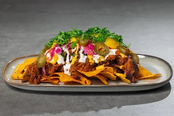 Messy nachos w pulled pork
