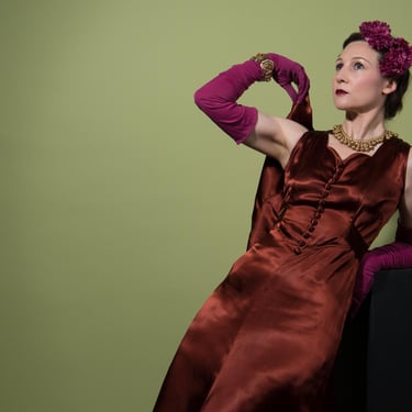 1930s Dress - Lustrous Vintage Evening Gown with Matching Puffed Sleeve Jacket - Autumn Lookbook 2026 