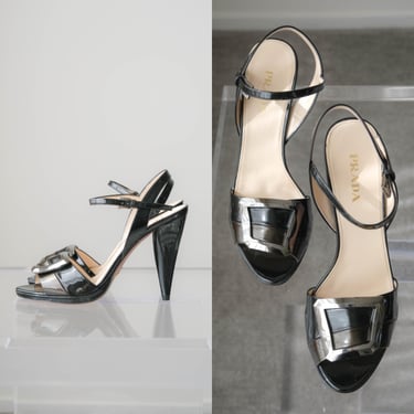 Vintage PRADA FW 2008 Vernice Taffetas Bicolo Grafite Nero Patent Pump Buckle Heels w/ Box & Dust Bag | Made in Italy | Size 40 | Y2K 2000s 