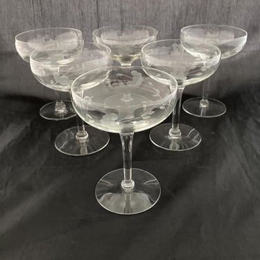 Set of 2 Mid Century Vintage Floral Etched Crystal Coupe Cocktail Martini Glasses, Princess House Heritage 