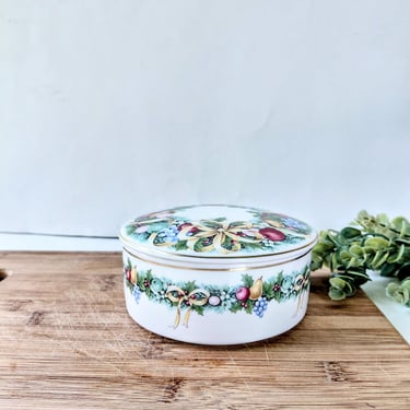Vintage Round Mikasa Trinket Dish with Lid- UTO71/683 Christmas Bouquet, Japan, 1980s 