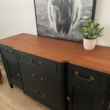 Vintage Buffet Credenza Entry Table *Local Pick Up Only 