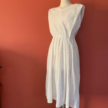 MCM White Cotton Eyelet Lace Dress - 1950s Marcy Lee of Dallas - Size Small 