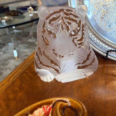 Mats Jonasson Krona Swedish art glass crystal tiger