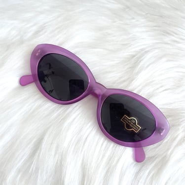 Vintage 90s Retro Translucent Purple Cat Eye Sunglasses 