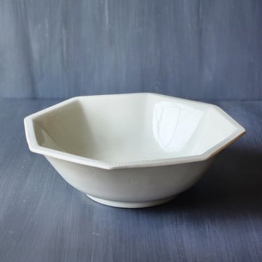 Johnson Bros Heritage White ironstone round octagon serving bowl 