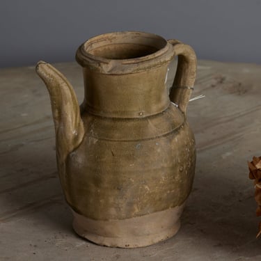Small Green Glaze Yue We Teapot found in the Musi River Basin in Sumatra