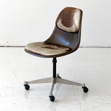 Model PSCC Molded Fiberglass Desk Chair by Charles + Ray Eames for Herman Miller