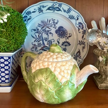 1970s Vintage Majolica Style Hand Painted  Ceramic Teapot~ Fitz and Floyd? Cauliflower Head, Green Leaf  8”  High Decorative Display Pot 