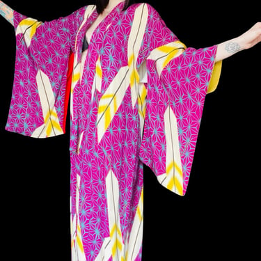Vintage 1970's Magenta Art Deco Arrow Geometric Star Print Rayon Crepe Kimono Dress - One Size Fits Many 