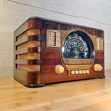 1940 Zenith AM/Shortwave Radio 7S529, Original Finish 