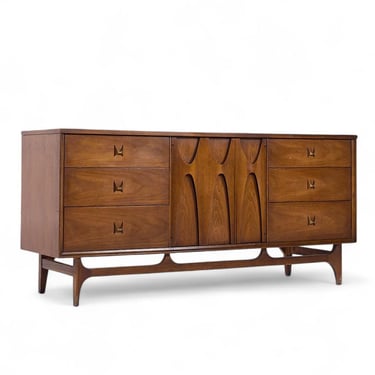Draft: Lowboy Dresser - mcm 