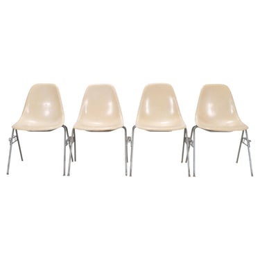 Set of Four Herman Miller DSS Mid-Century Fiberglass Side Chairs