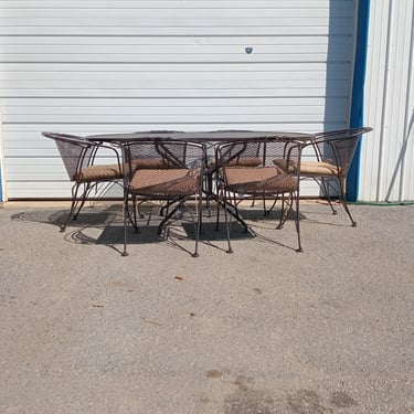 Woodard Outdoor Iron Dining Table and 6 Chairs Curved Back Chairs 