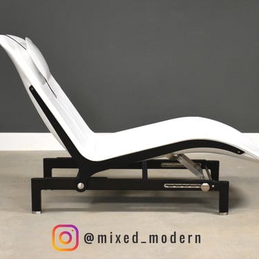Giorgetti Ella Chaise Lounge Chair by Chi Wing Lo 
