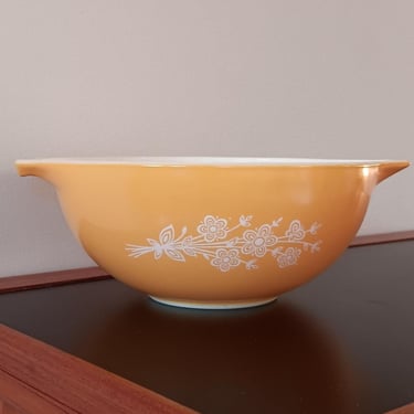 Vintage Pyrex Butterfly Gold Redesign 443 Cinderella Mixing Bowl 2.5 Qt, Gold II Orange Floral Bouquet Nesting Dish 