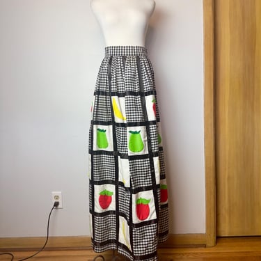 70’s Hand made ~ A-line skirt~ full length~ black & white gingham check with FRUIT  banana patchwork/ SM 