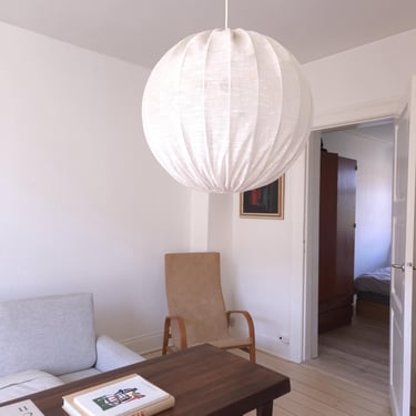 Vintage fabric globe pendant Scandinavian fabric ball light white Mid Century ceiling light textile pendant large Swedish hanging lamp 1960s 