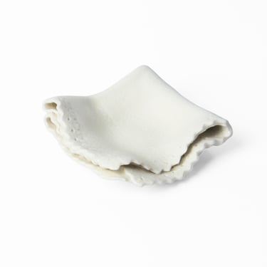 Sugar Frost Handkerchief Dish