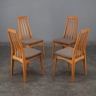 4 Danish Modern Teak Dining Chairs by Benny Linden 