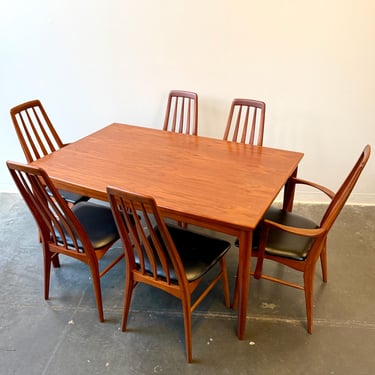 Danish MCM teak expandable dining table with Eva chairs 
