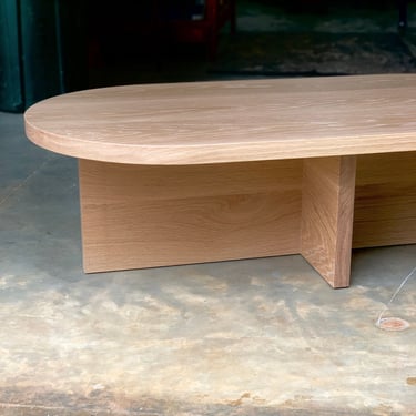 Oval coffee table 