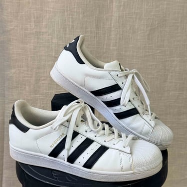 Pre-loved White Adidas Sneakers - Size 10