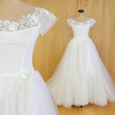 1950s White Lace Wedding Gown | Vintage Grace Kelly Style Wedding Gown | Pandora, Extra Small 