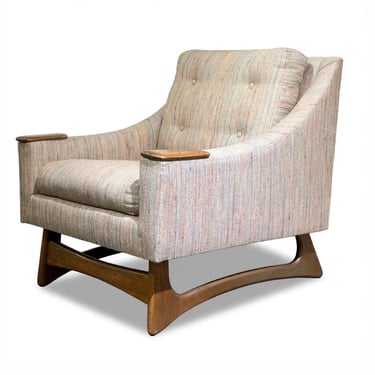 Mid-Century Modern Lounge Chair with Sculpted Walnut Base by Kroehler, Circa 1960s - *Please ask for a shipping quote before you buy. 