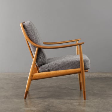 Peter Hvidt FD144 Lounge Chair in Teak, Oak, and Gray Boucle - Danish Modern 