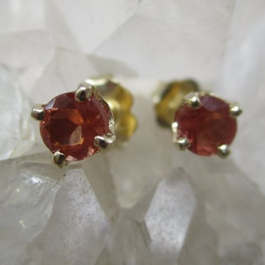 Oregon Sunstone Post Earrings ~14K Gold~ Beautiful Orange Gems .54 carat- 4mm 