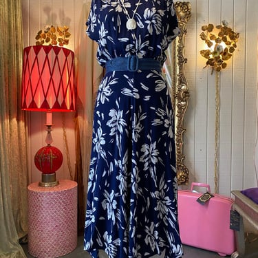 vintage 1980s blue and white rayon dress, 1940s style dress, button back, s/m 